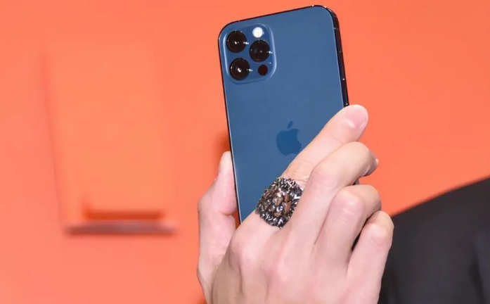 自贡苹果手机维修分享iPhone12系列重启方法教程 