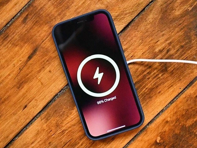 自贡苹果手机维修分享iPhone 12可以随便充电吗 
